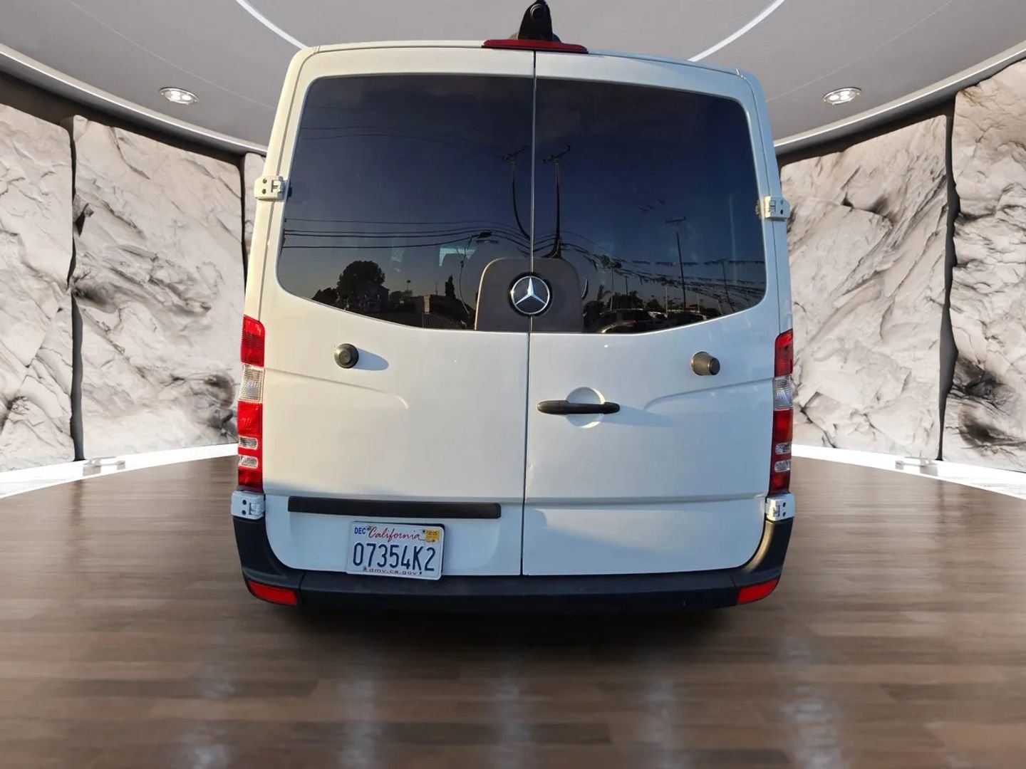 Used 2017 Mercedes-Benz Sprinter 2500 image 3