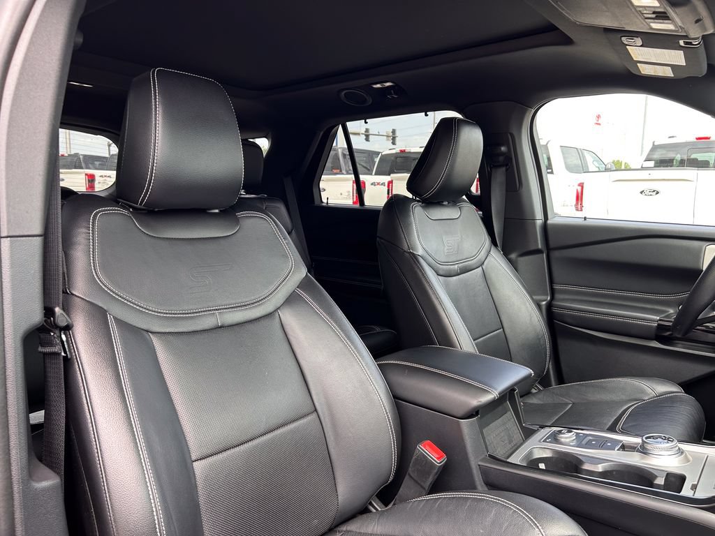 Certified 2021 Ford Explorer ST w/ Equipment Group 401A AWD/4WD image 23