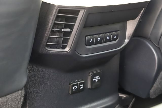 Used 2024 Toyota Tundra Capstone AWD/4WD image 25