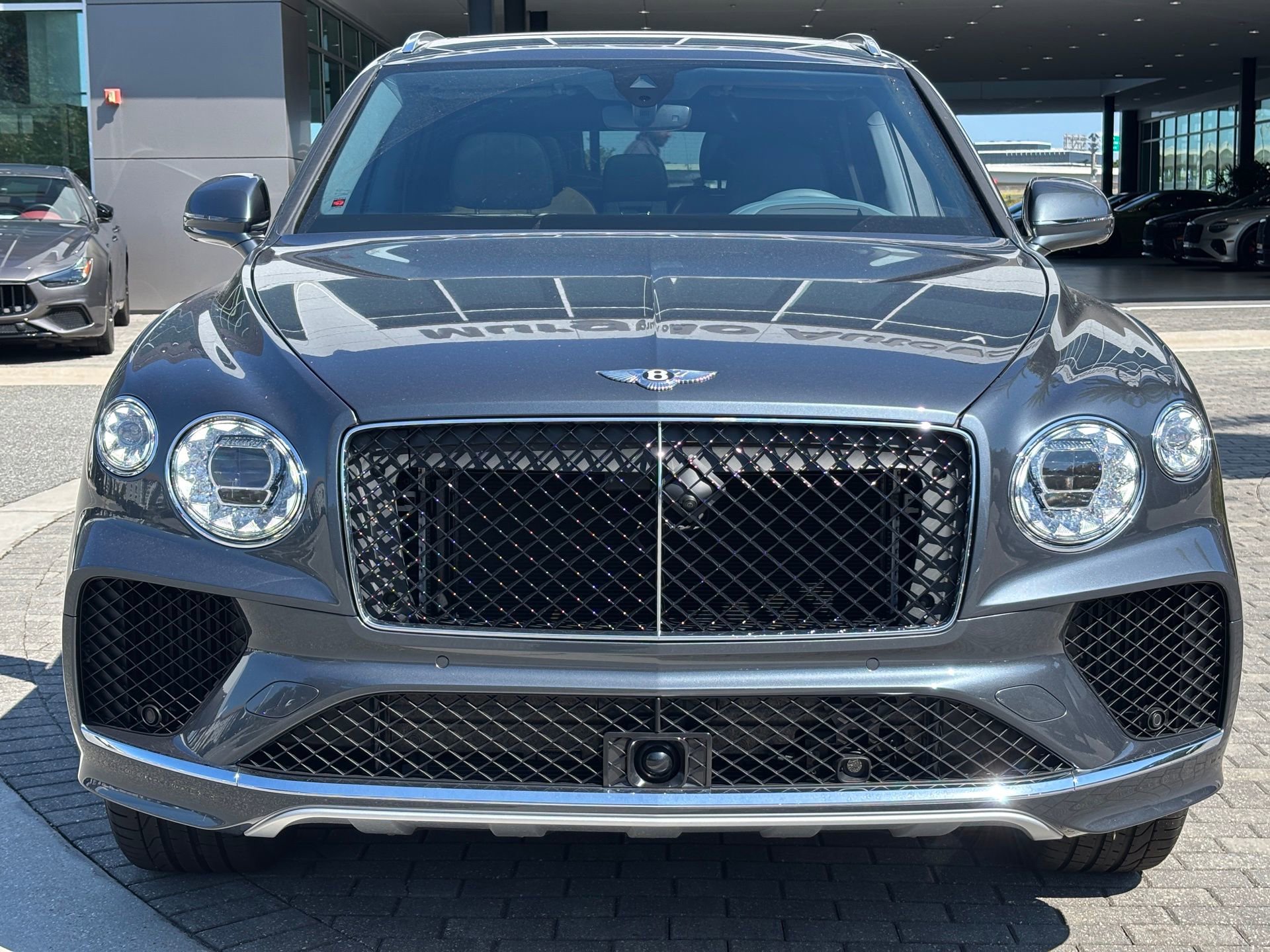 New 2025 Bentley Bentayga Extended Wheelbase image 8