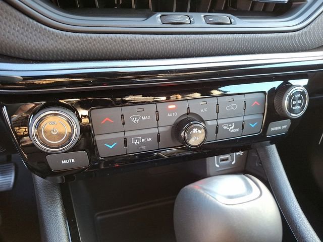 New 2026 Jeep Compass Limited image 17