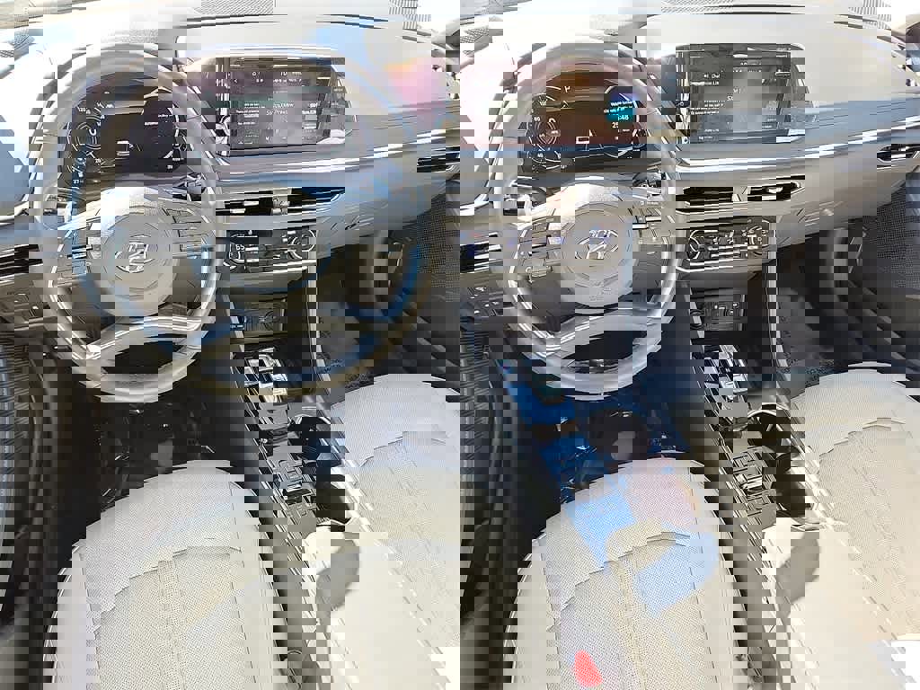 Used 2022 Hyundai Sonata Limited w/ Winter Weather Package image 11