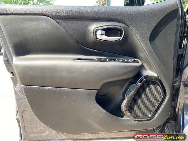Certified 2023 Jeep Renegade Altitude w/ Convenience Group I AWD/4WD image 18