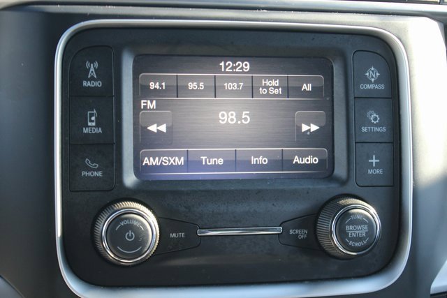 Used 2024 RAM 1500 Classic SLT image 5