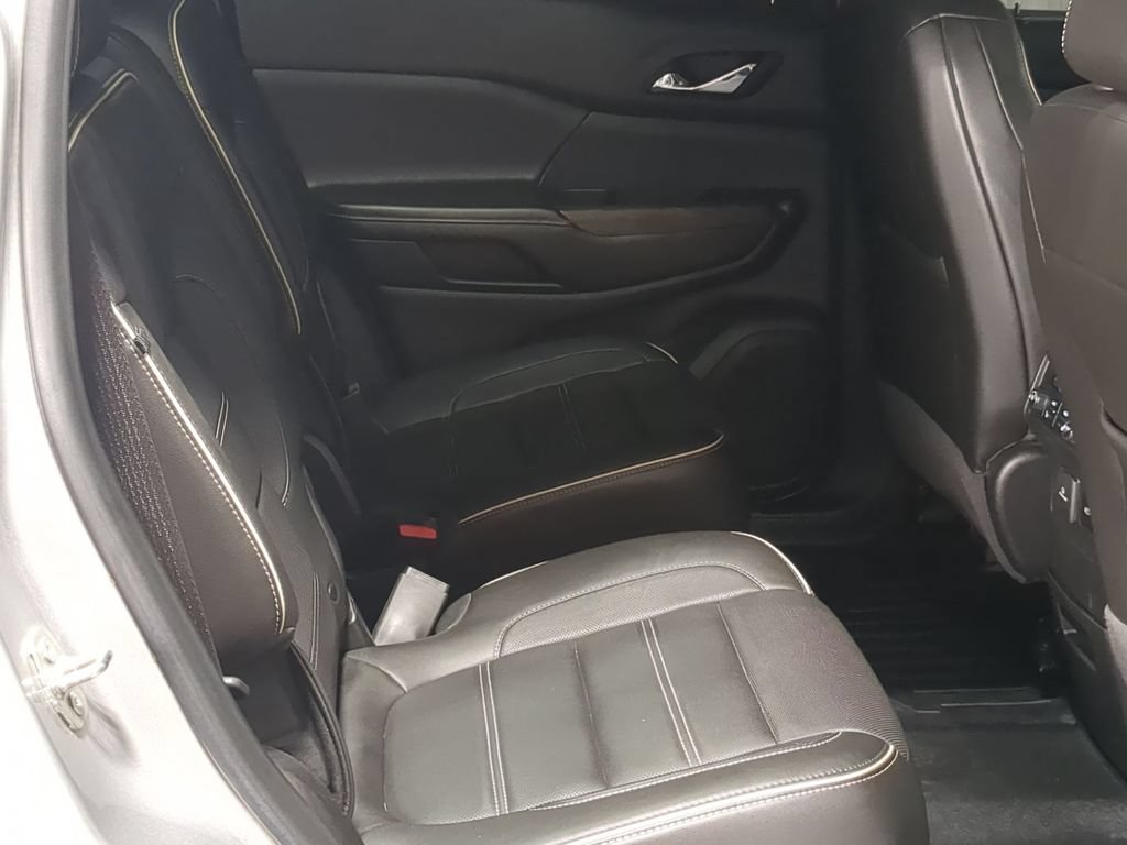 Used 2020 GMC Acadia Denali w/ Technology Package AWD/4WD image 27