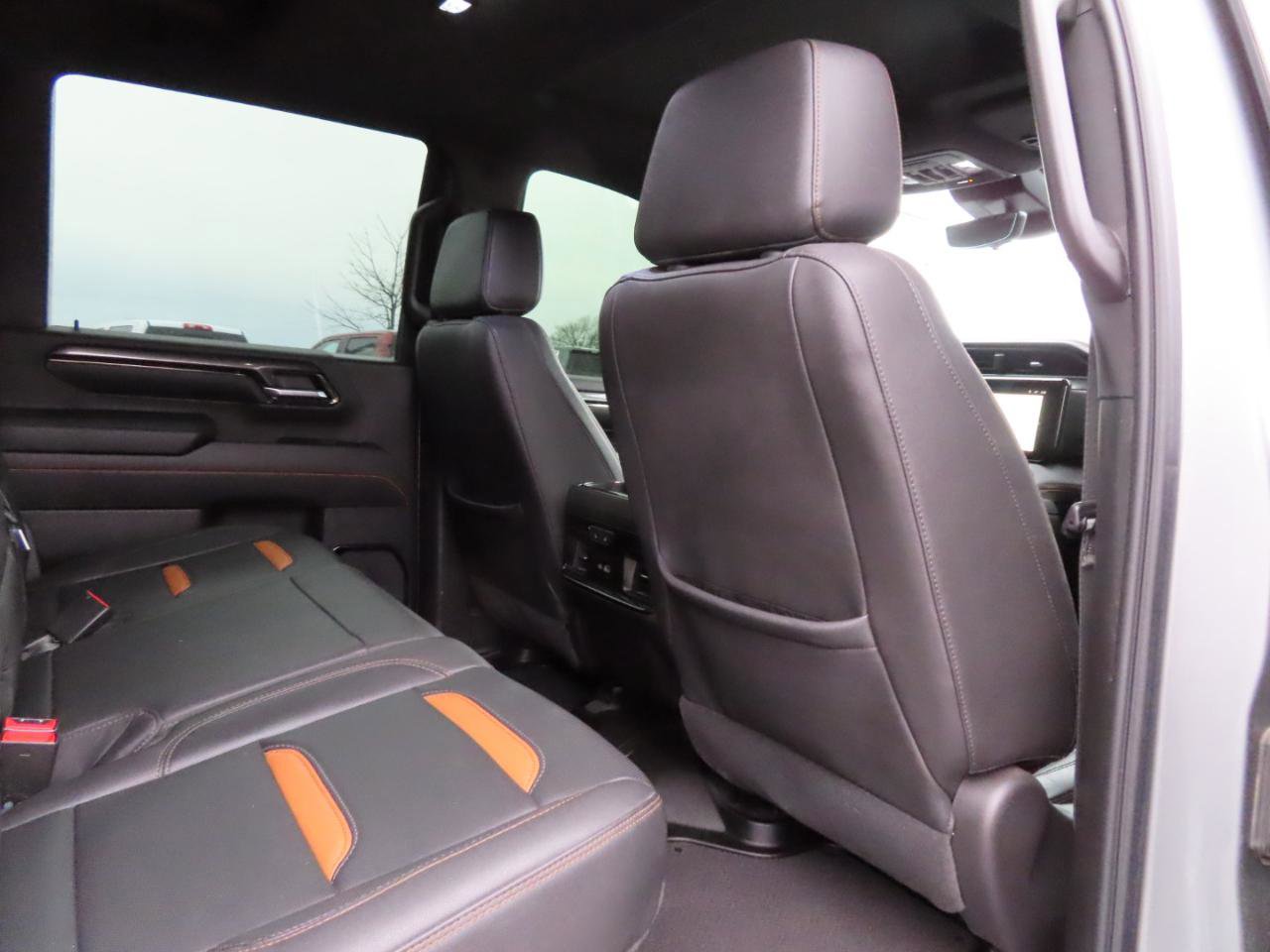 Used 2024 GMC Sierra 2500 AT4 w/ AT4 Premium Plus Package image 48