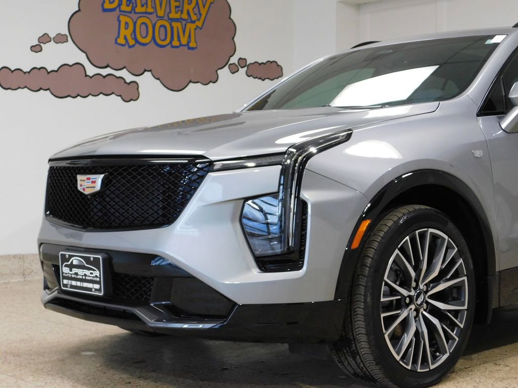 Used 2024 Cadillac XT4 Sport image 18
