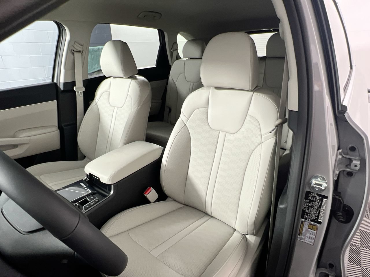 New 2026 Kia Sorento S w/ S Panoramic Sunroof Package FWD image 14