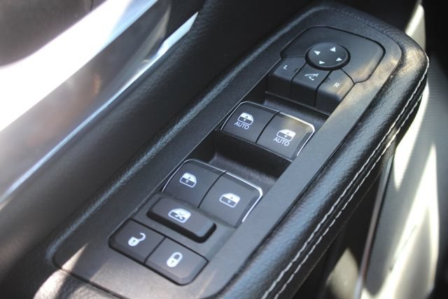 Used 2025 RAM 1500 Laramie w/ Night Edition AWD/4WD image 18