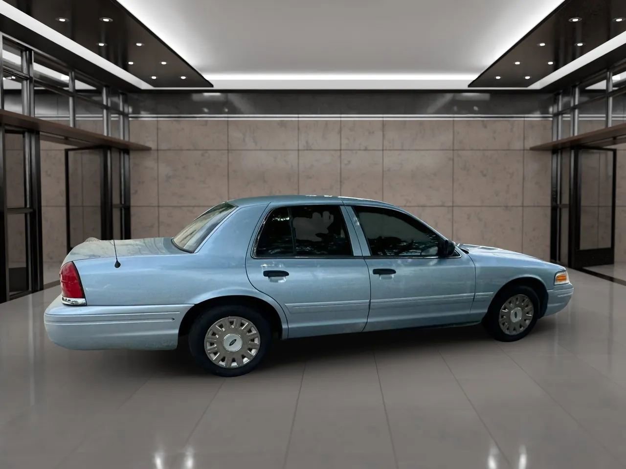 Used 2005 Ford Crown Victoria RWD image 15