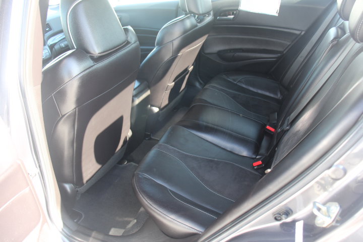 Used 2020 Acura ILX w/ Premium & A-SPEC Package FWD image 14
