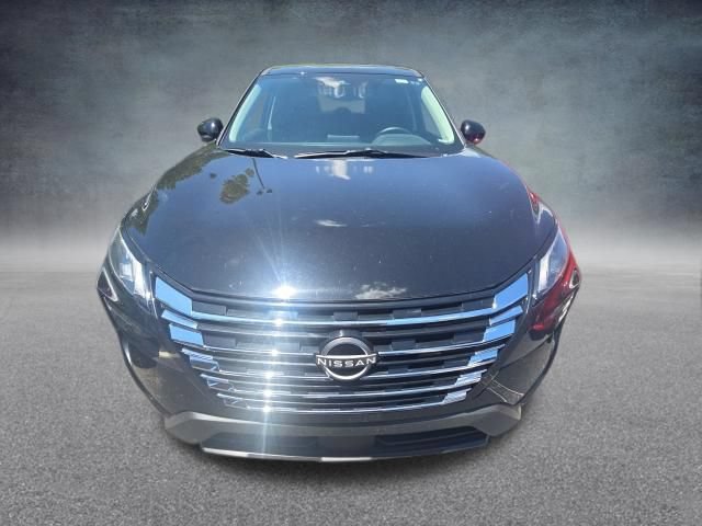 Used 2025 Nissan Rogue SV FWD image 9