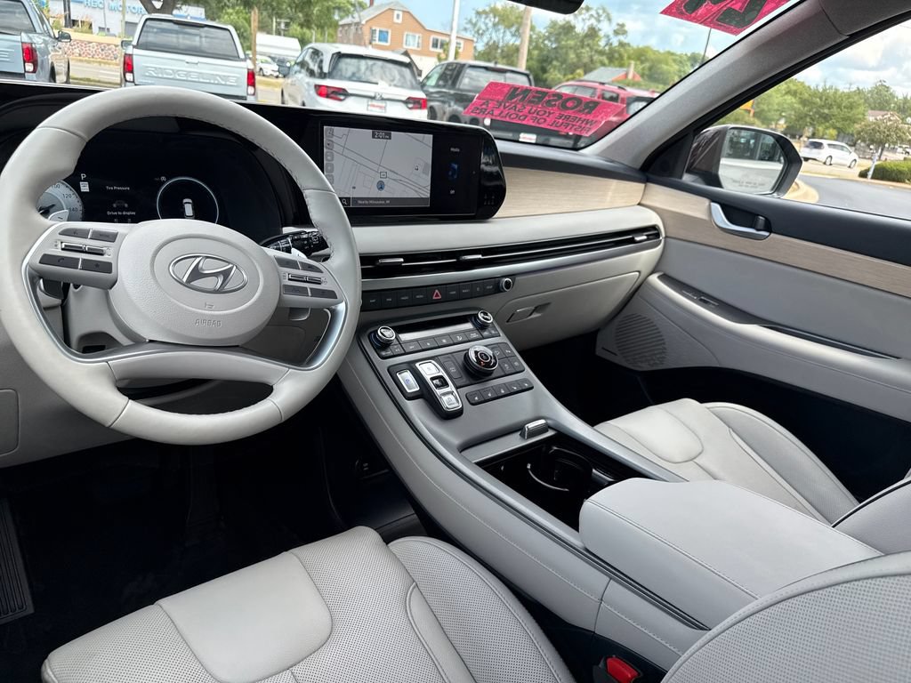Used 2024 Hyundai Palisade Limited AWD/4WD image 30