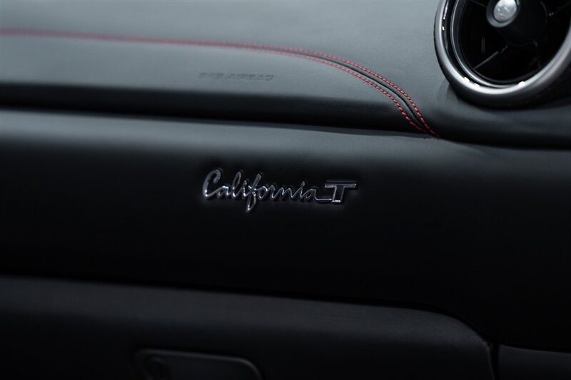 Used 2016 Ferrari California T RWD image 64