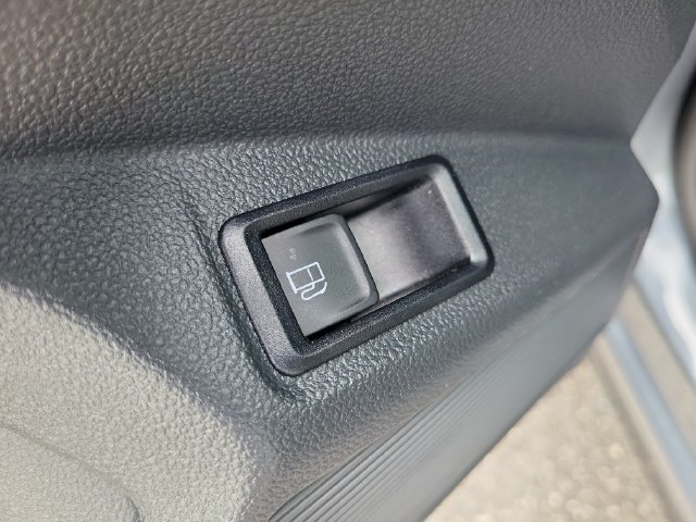 Certified 2023 Volkswagen Taos S FWD image 13