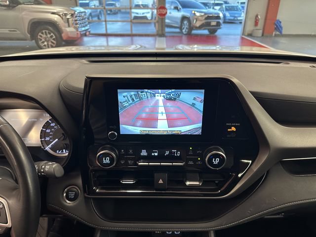 Certified 2025 Toyota Highlander LE AWD/4WD image 22