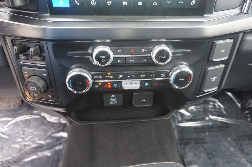 Used 2025 Ford F250 Lariat AWD/4WD image 12
