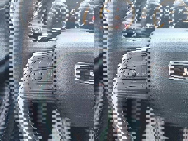 New 2025 Jeep Grand Cherokee Altitude image 12