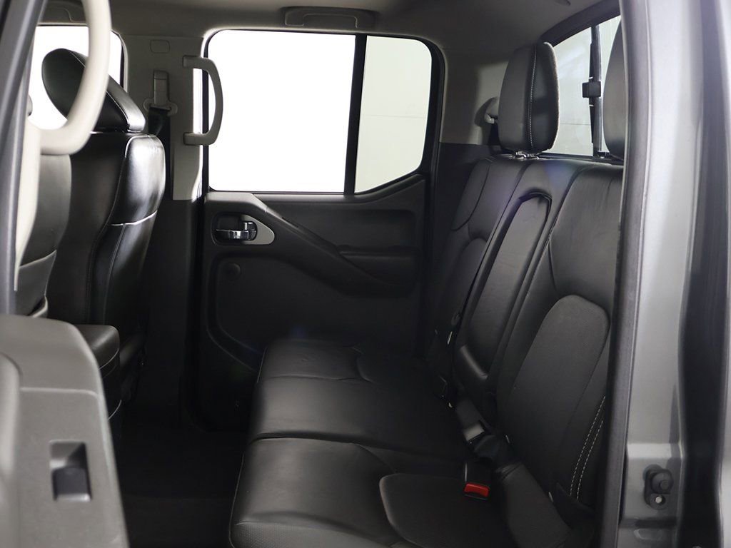Used 2021 Nissan Frontier PRO-4X w/ Pro-4x Utility Package AWD/4WD image 28