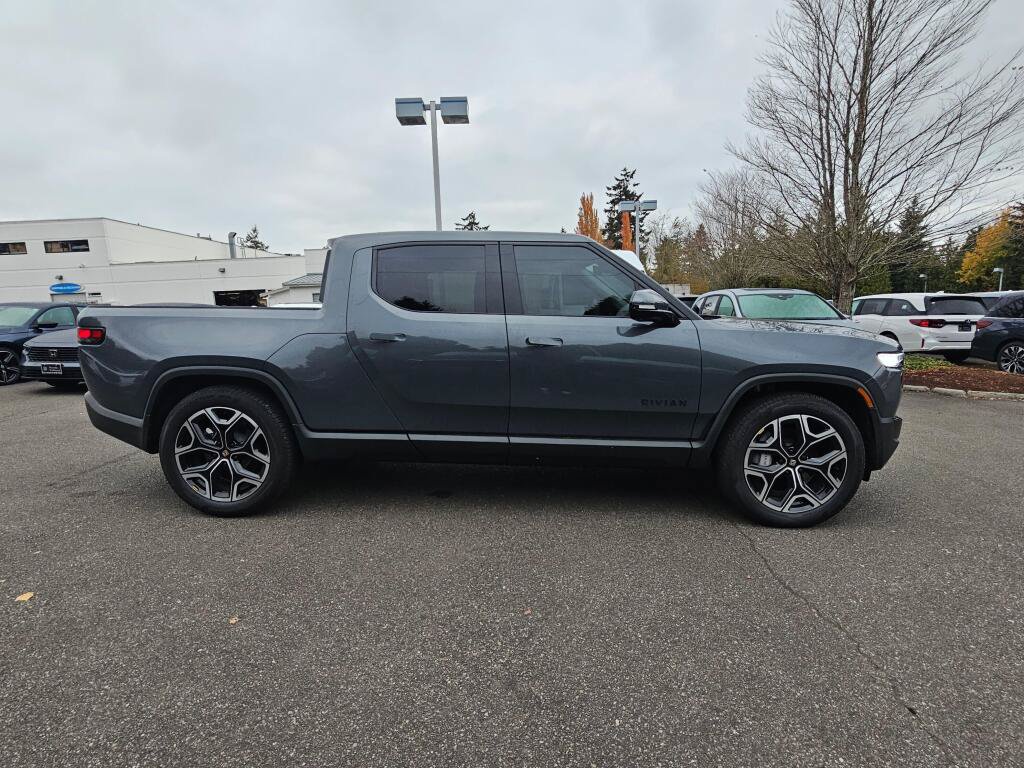 Used 2026 Rivian R1T Adventure Dual AWD/4WD image 8