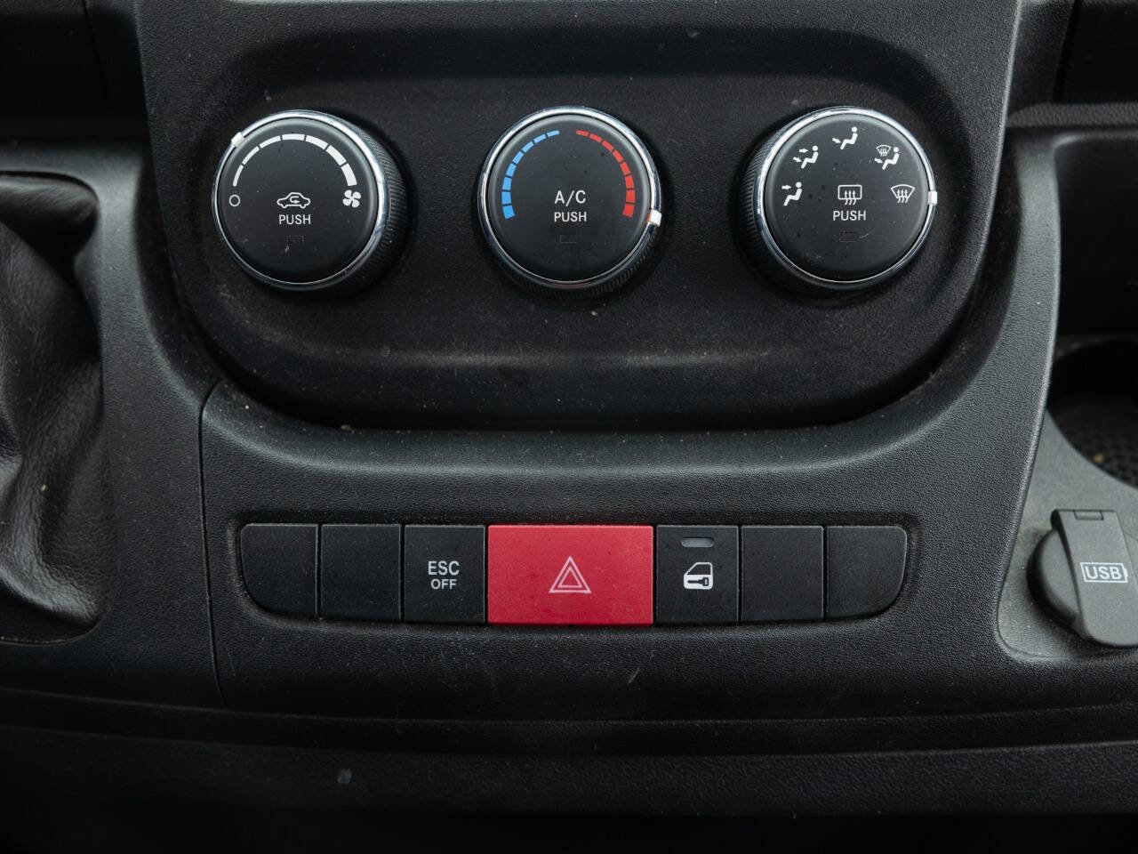 Used 2021 RAM ProMaster 2500 image 34