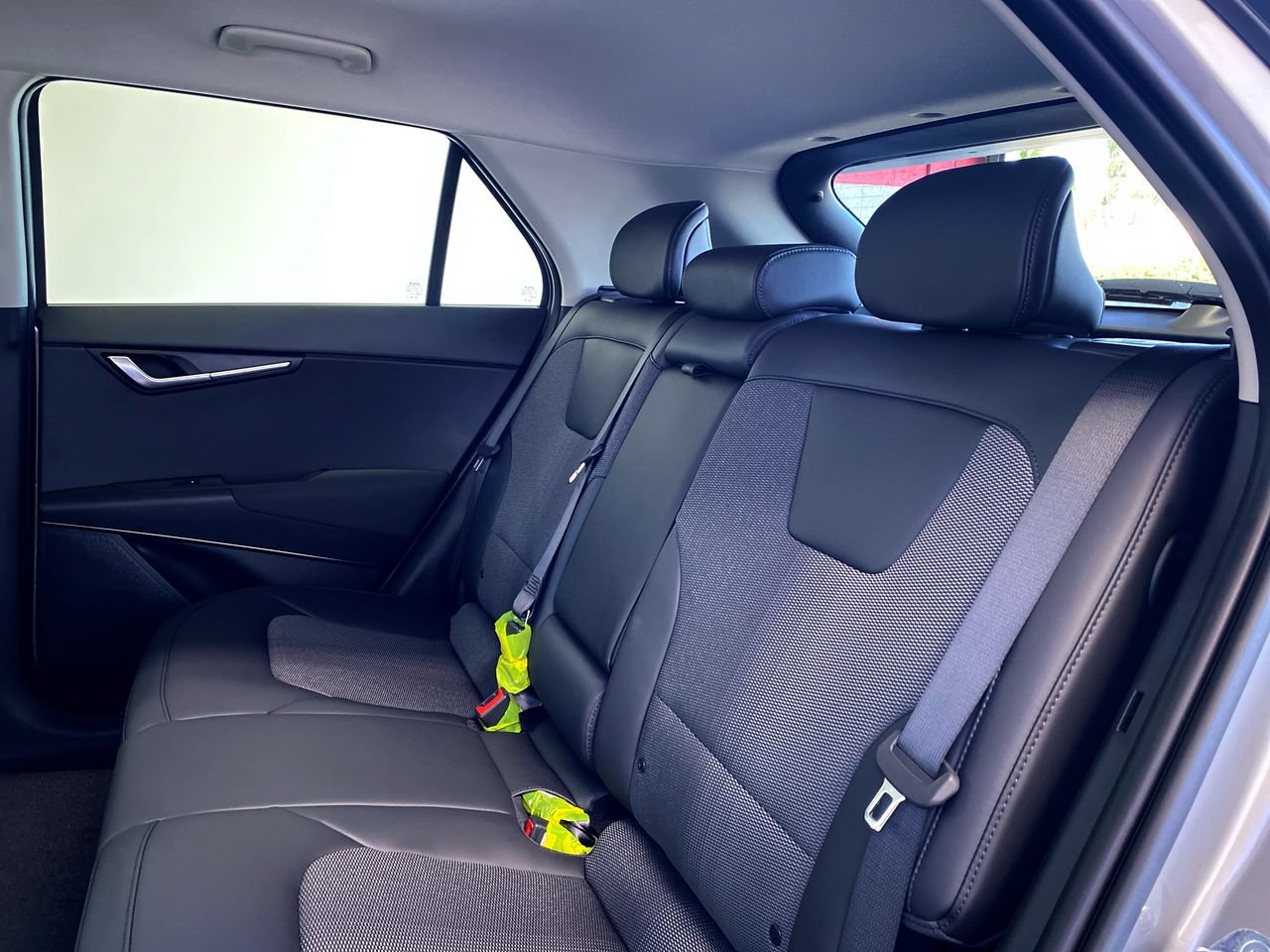 New 2026 Kia Niro Wind FWD image 34