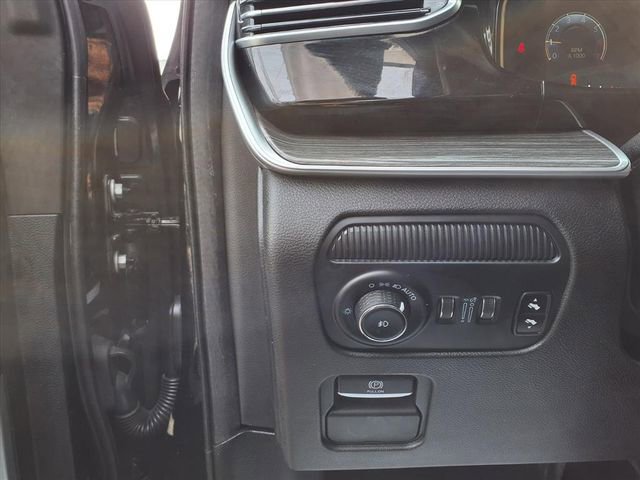 Certified 2022 Jeep Wagoneer Series II image 17