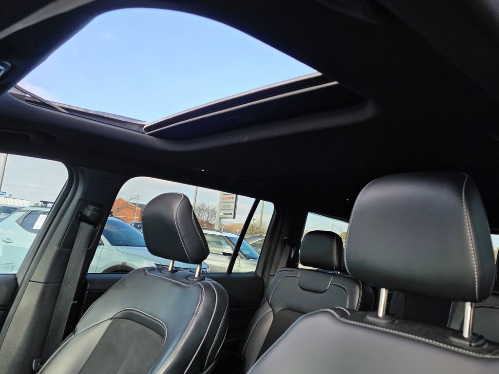 Used 2024 Jeep Grand Cherokee L Altitude image 26