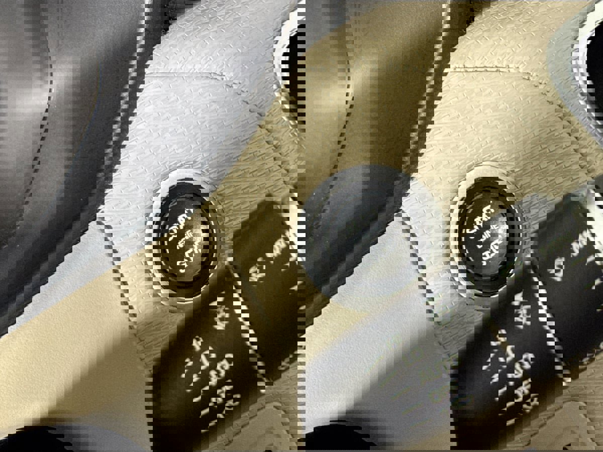 Used 2019 Land Rover Range Rover Velar S image 17