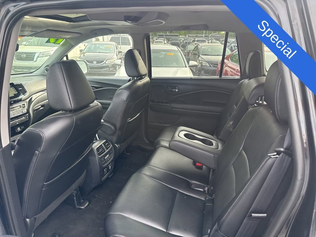 Used 2019 Honda Pilot Touring image 7