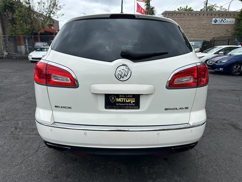 Used 2014 Buick Enclave Leather FWD image 6