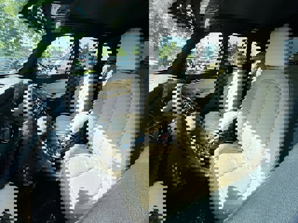 Used 2016 BMW X1 xDrive28i image 10