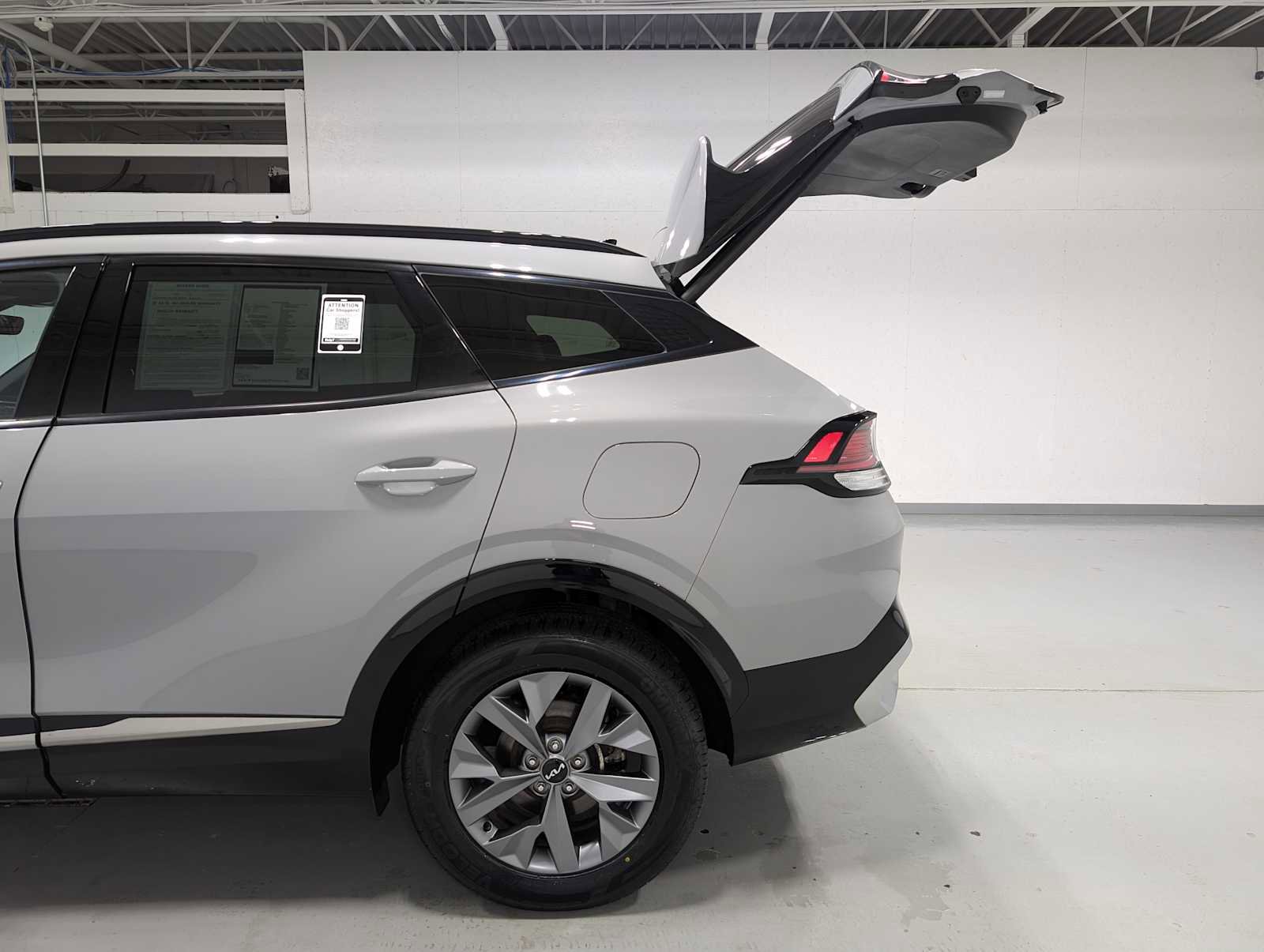 Certified 2023 Kia Sportage SX AWD/4WD image 11