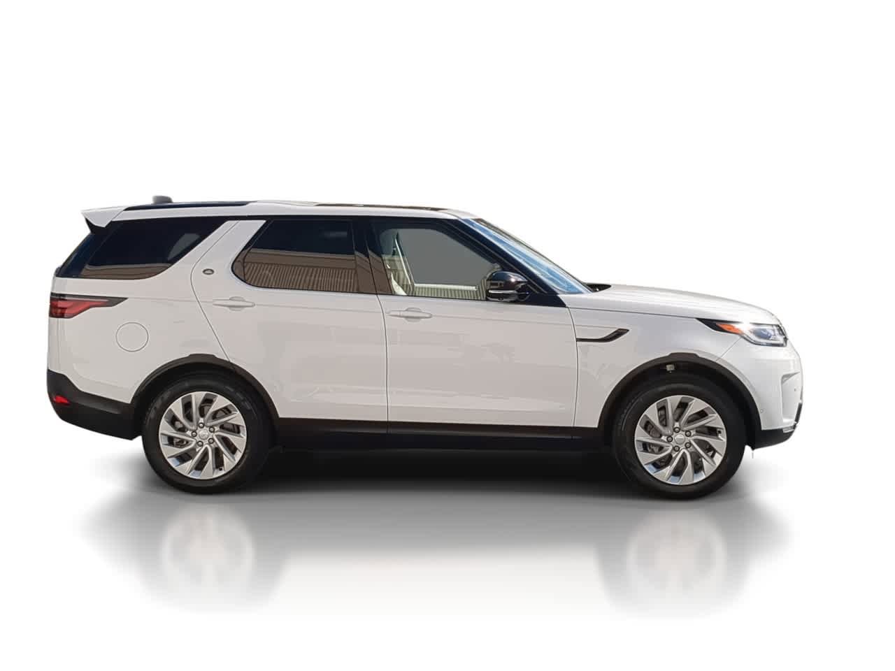 Used 2025 Land Rover Discovery S AWD/4WD image 9