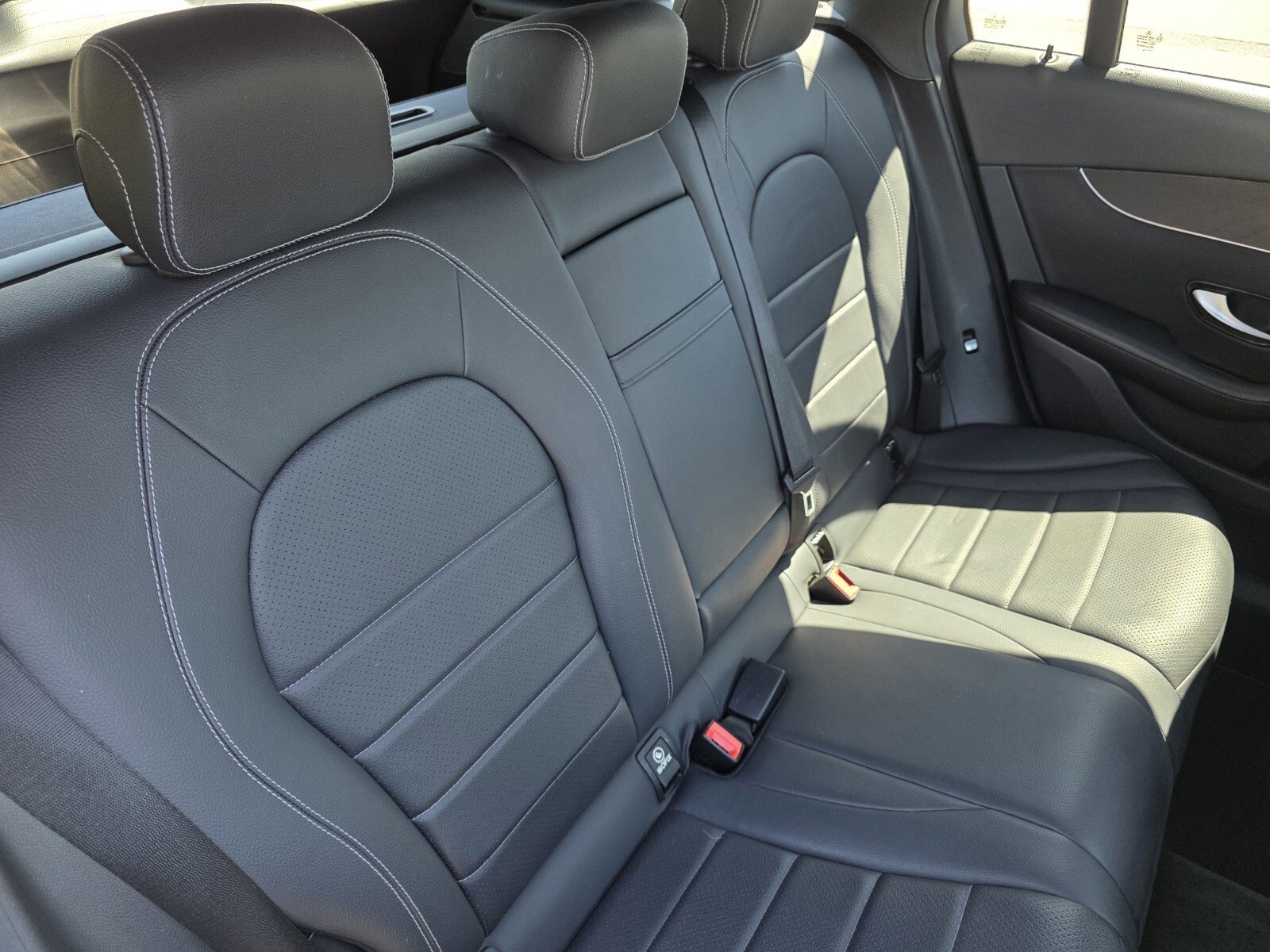 Used 2018 Mercedes-Benz GLC 300 image 25