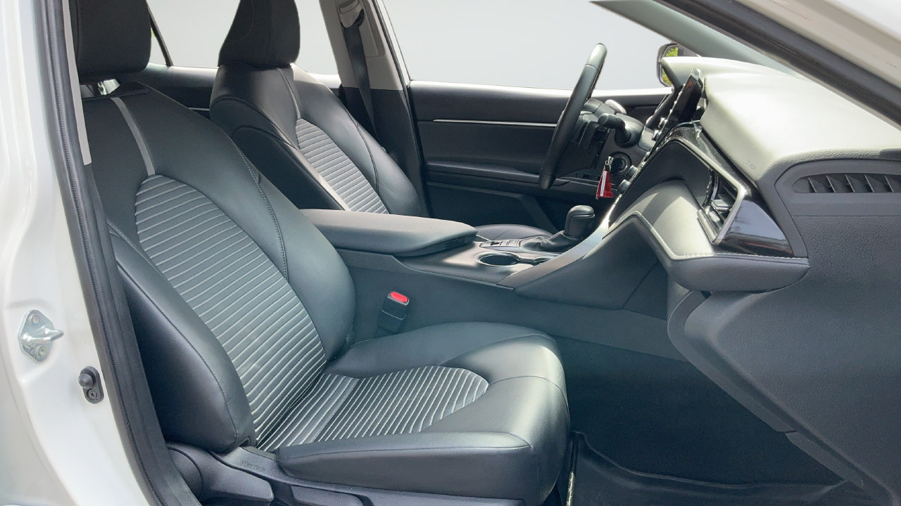 Used 2023 Toyota Camry SE AWD/4WD image 19