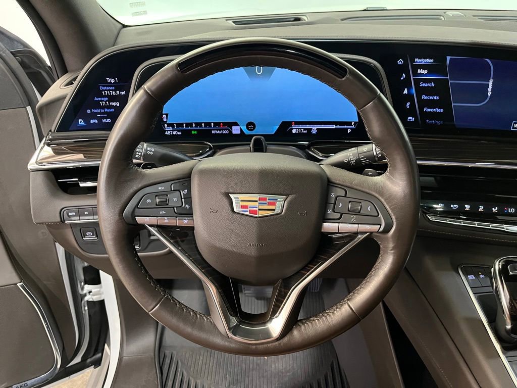 Used 2023 Cadillac Escalade ESV Premium Luxury w/ Performance Package AWD/4WD image 21