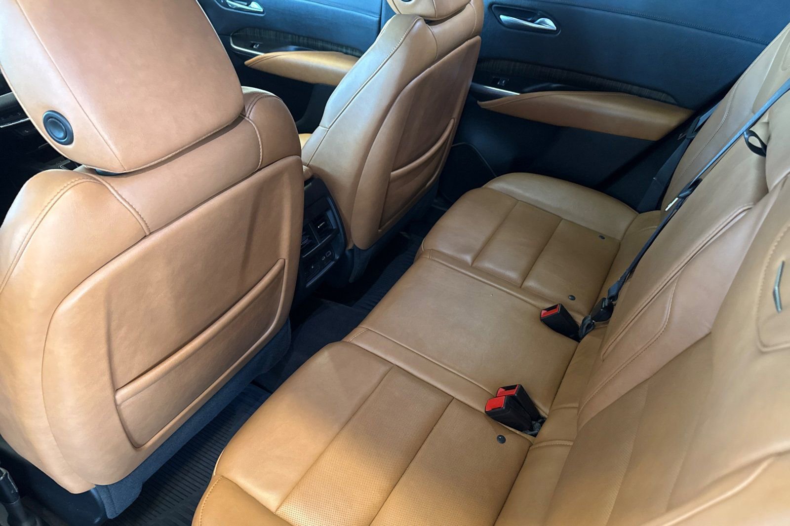 Used 2019 Cadillac XT4 Premium Luxury image 11