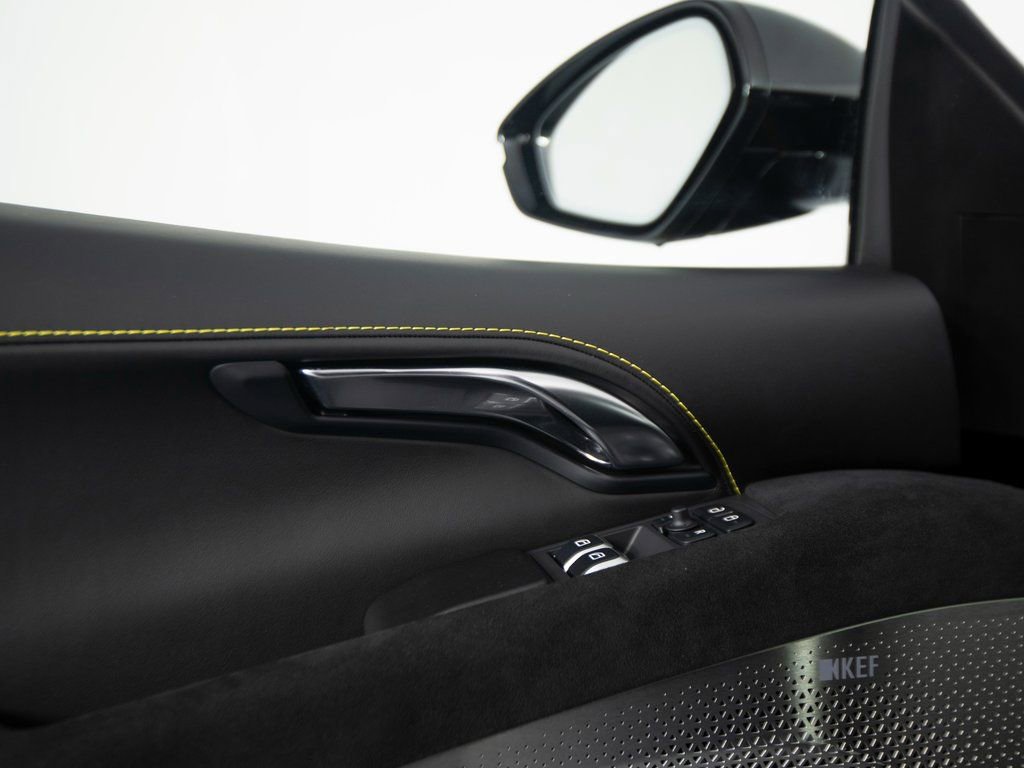 Used 2025 Lotus Emira image 11