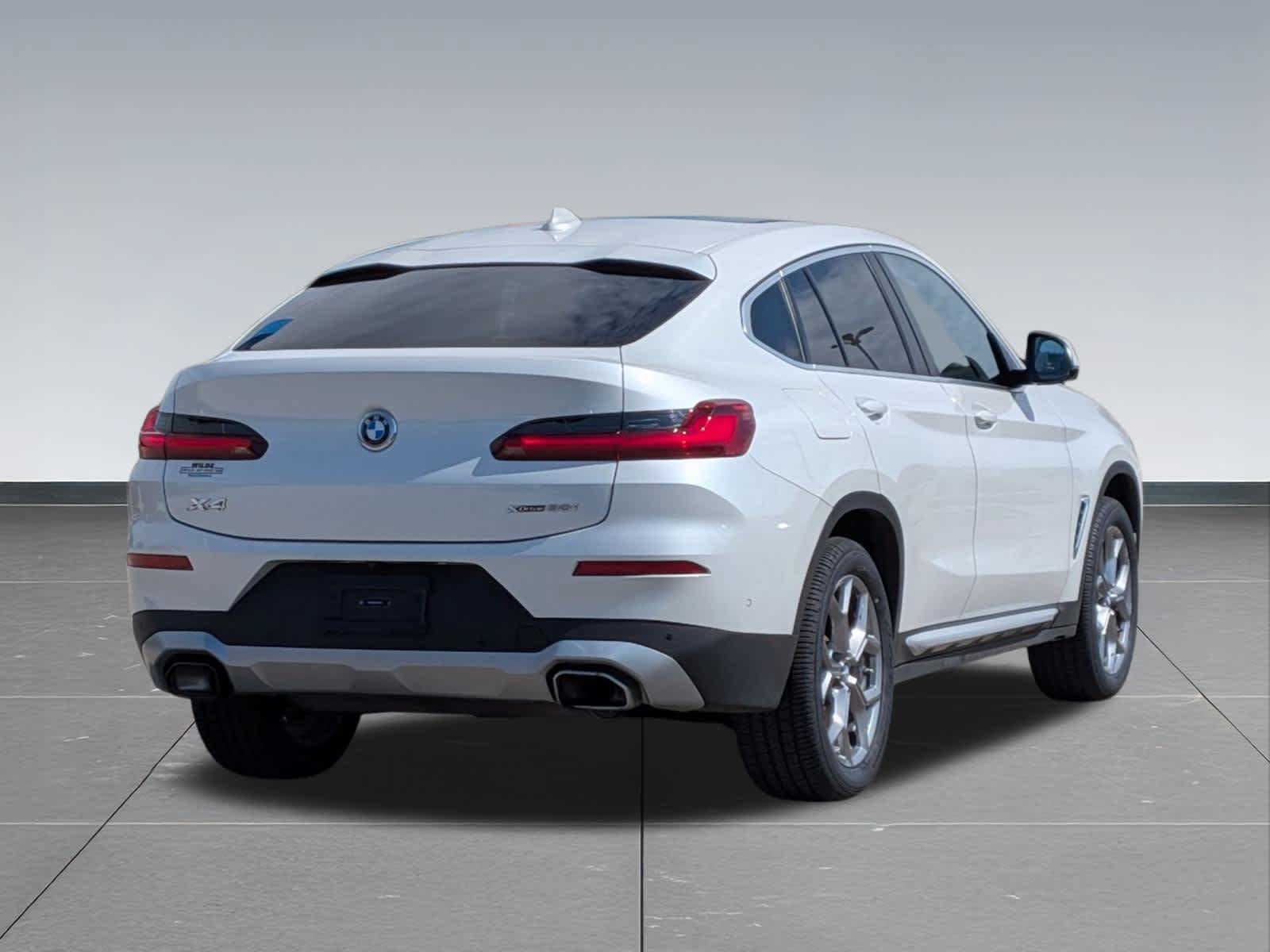 Used 2024 BMW X4 xDrive30i AWD/4WD image 5