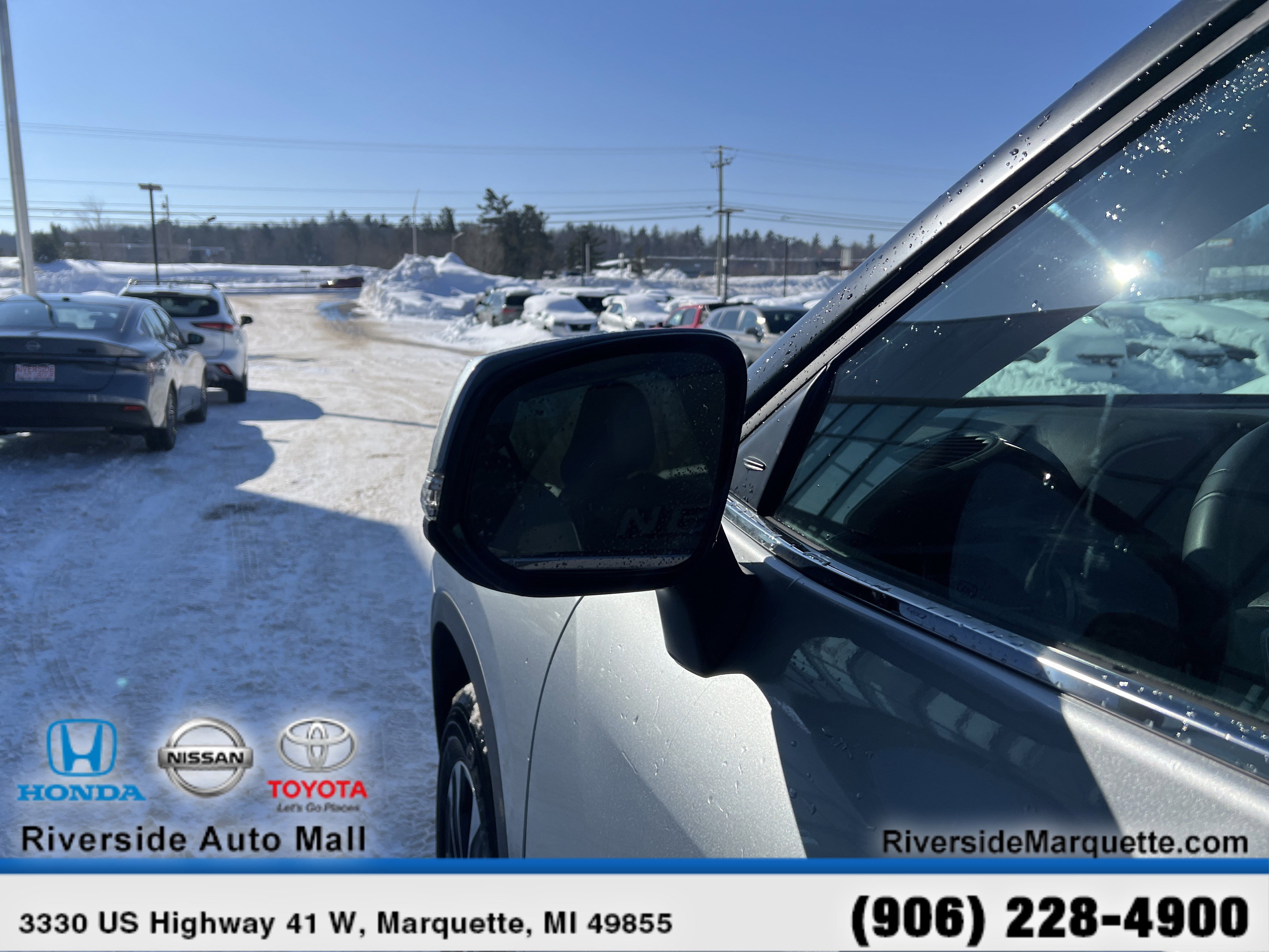 Used 2025 Toyota Highlander XLE image 5