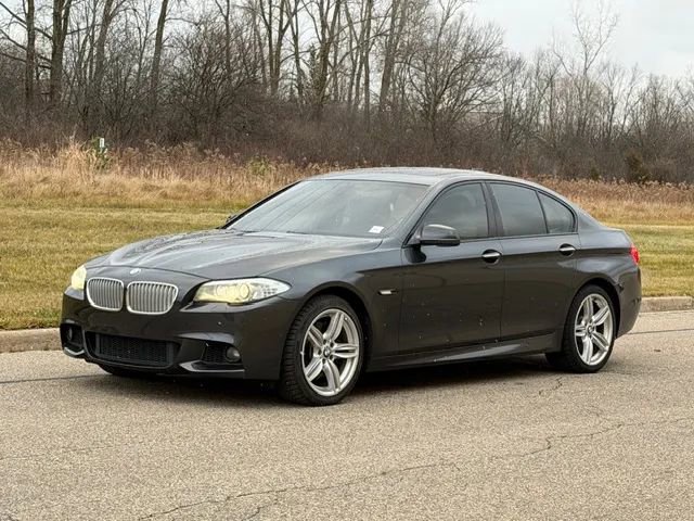 Used 2011 BMW 550i Sedan image 3