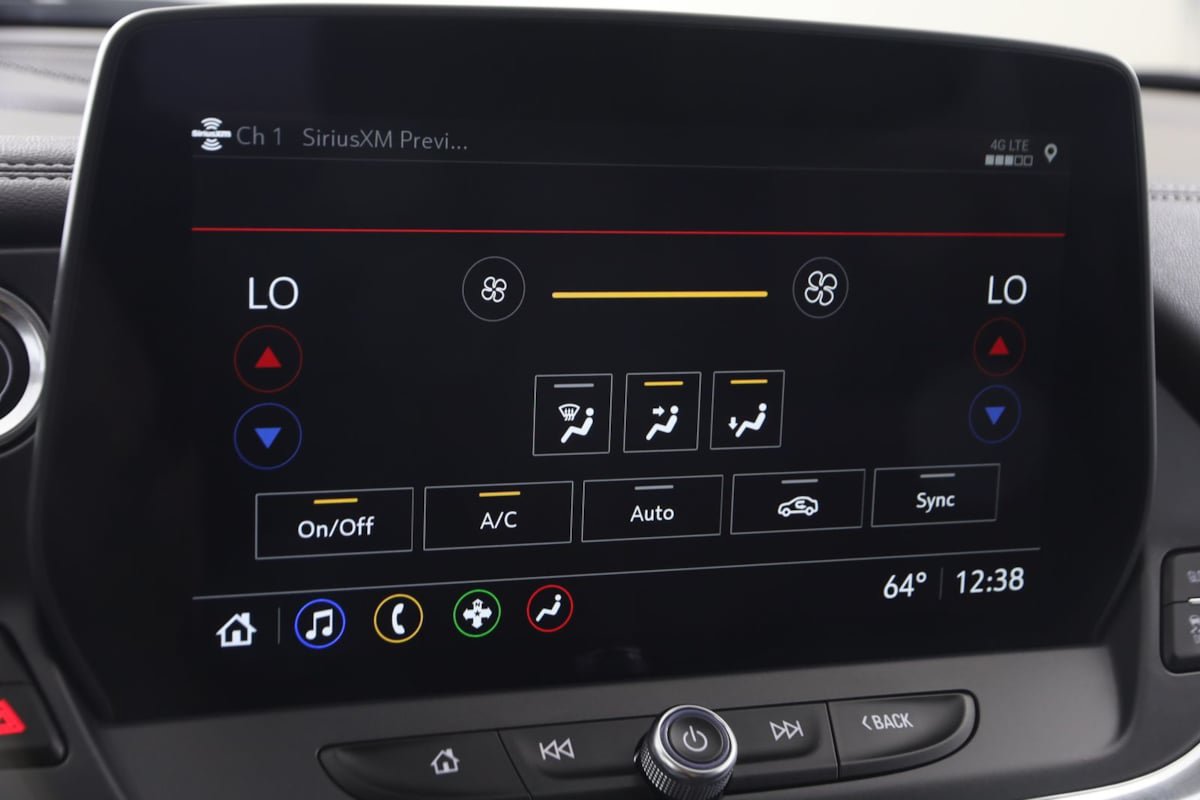 Used 2024 Chevrolet Blazer LT w/ Convenience Package FWD image 29