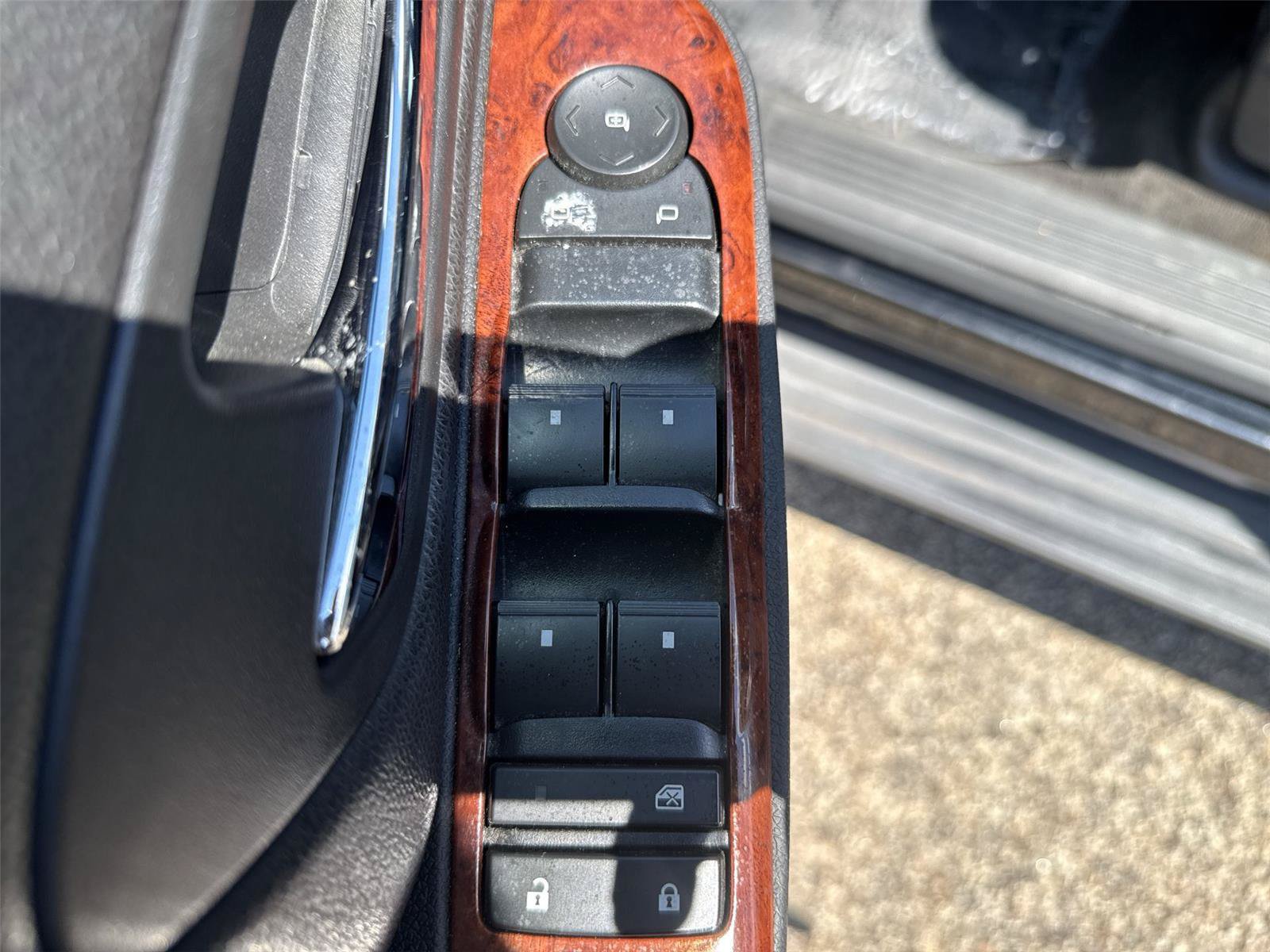 Used 2012 Chevrolet Suburban LS AWD/4WD image 13