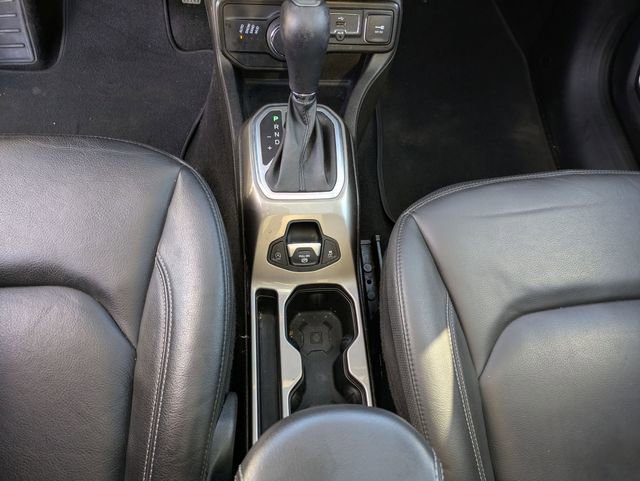 Used 2021 Jeep Renegade Limited w/ Sun & Sound Group image 17