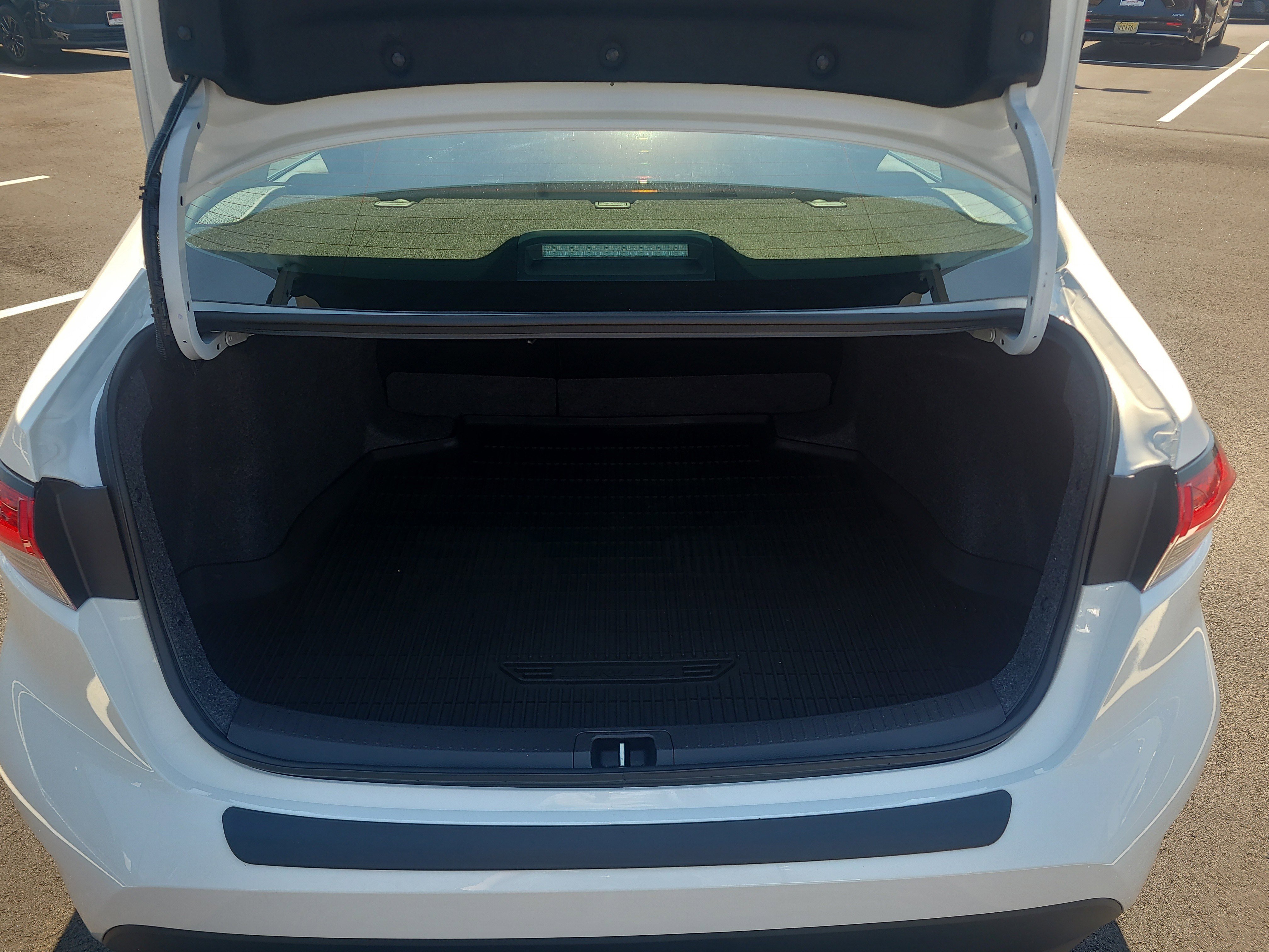 Certified 2025 Toyota Corolla LE image 29