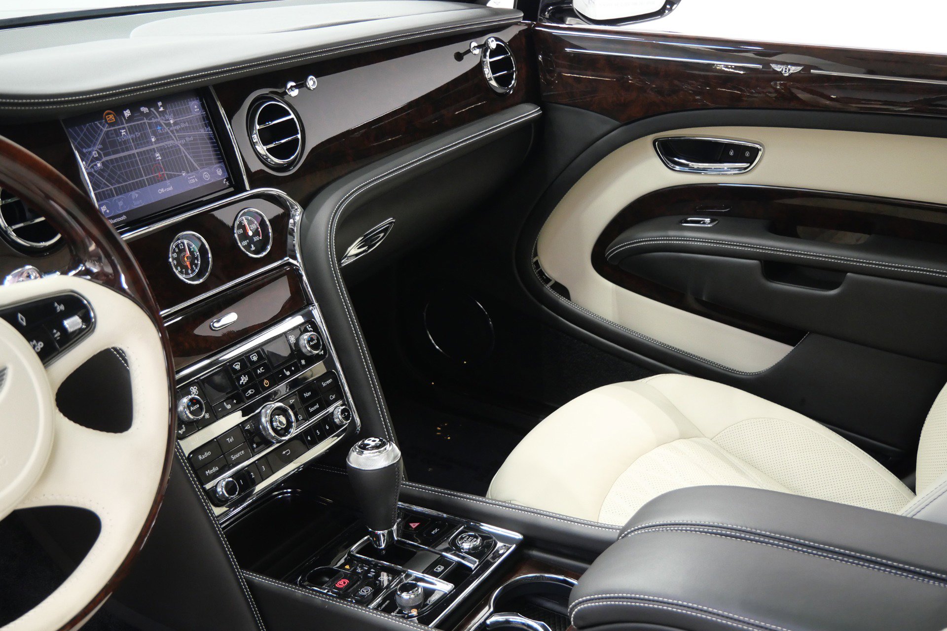 Used 2020 Bentley Mulsanne Speed RWD image 30