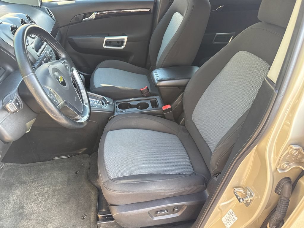 Used 2014 Chevrolet Captiva Sport LT FWD image 9