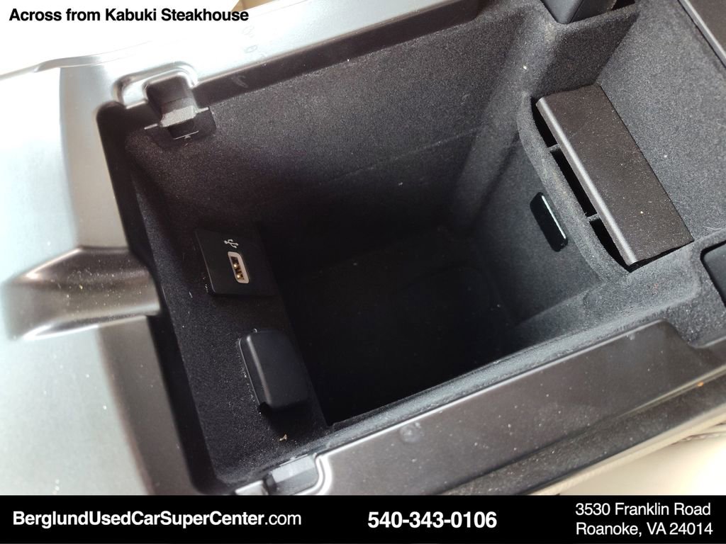 Used 2020 Lincoln Nautilus Premier w/ Equipment Group 101A image 29