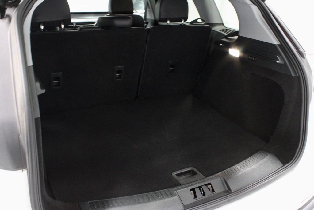 Used 2021 Lincoln Corsair AWD w/ Equipment Group 101A image 13